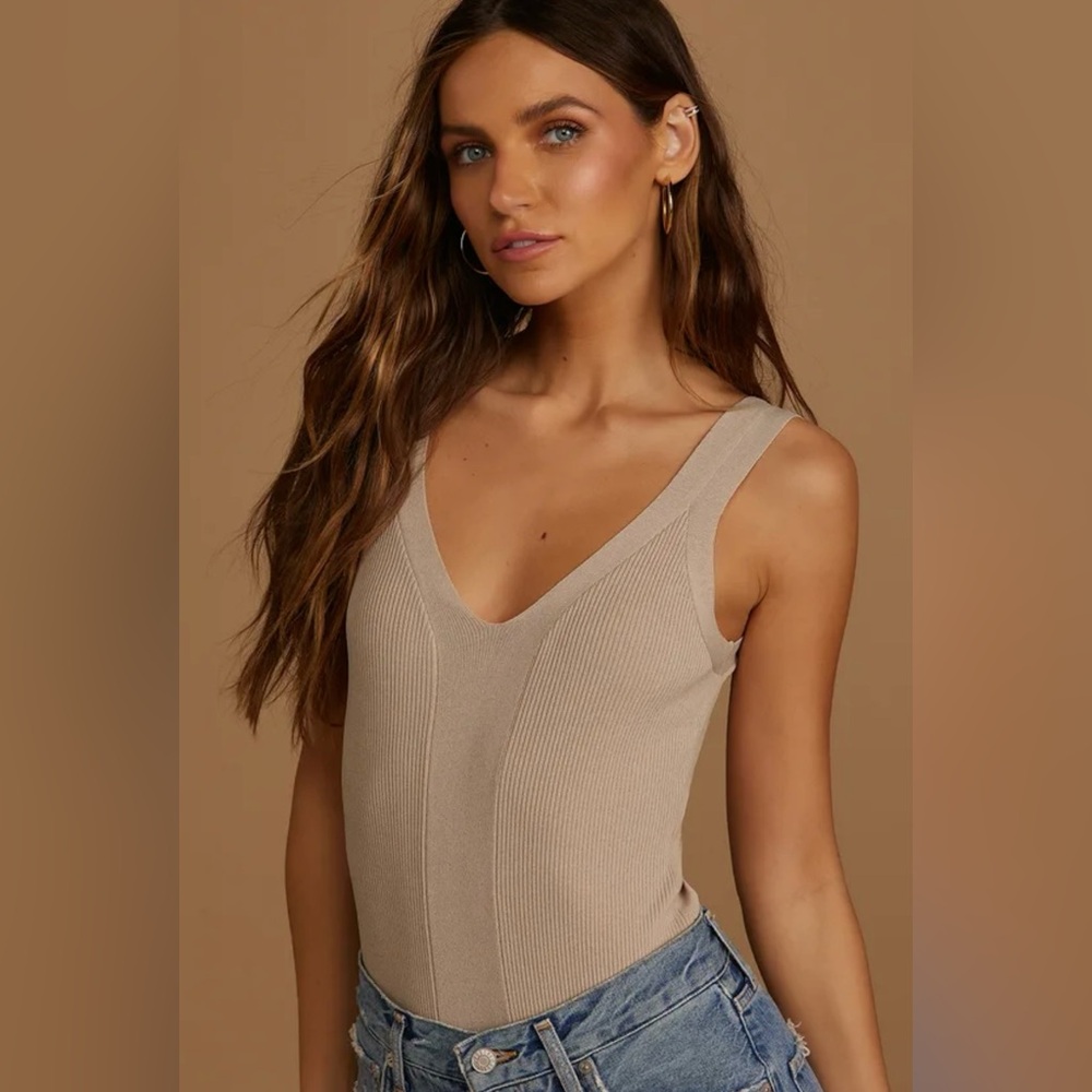 Lulu's Beige Ribbed V-neck Bodysuit - XS